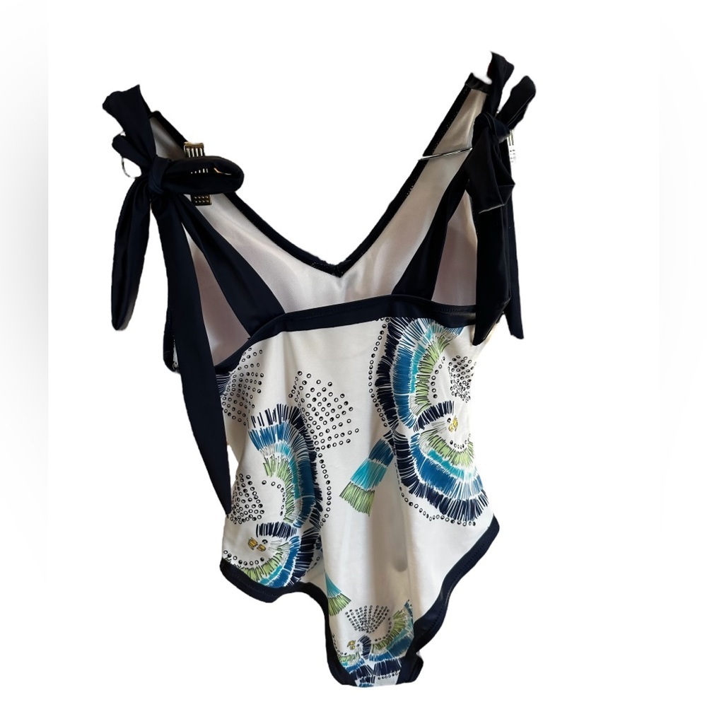 2pc One-Piece Bathing suit & Sarong Matching Set size Medium - Picture 4 of 7